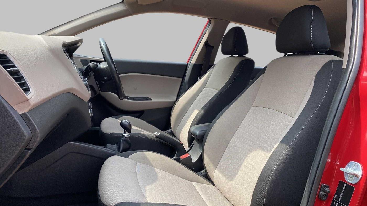 2015 Hyundai Elite i20 SPORTZ 1.2, Petrol, Manual, 45,721 km, Right Side Front Door Cabin