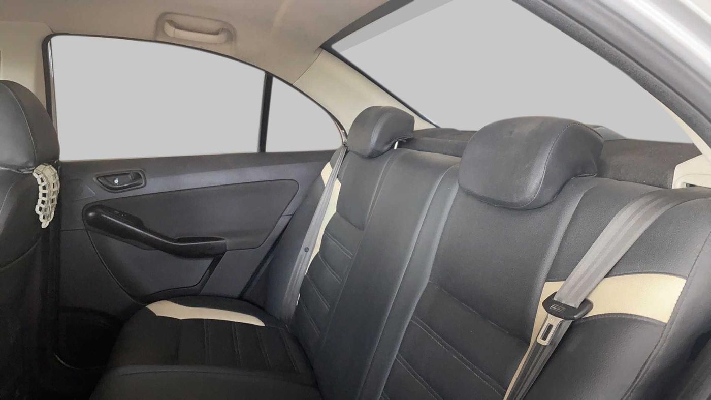 2015 Tata Zest XMS RT, Petrol, Manual, 50,858 km, Right Side Rear Door Cabin