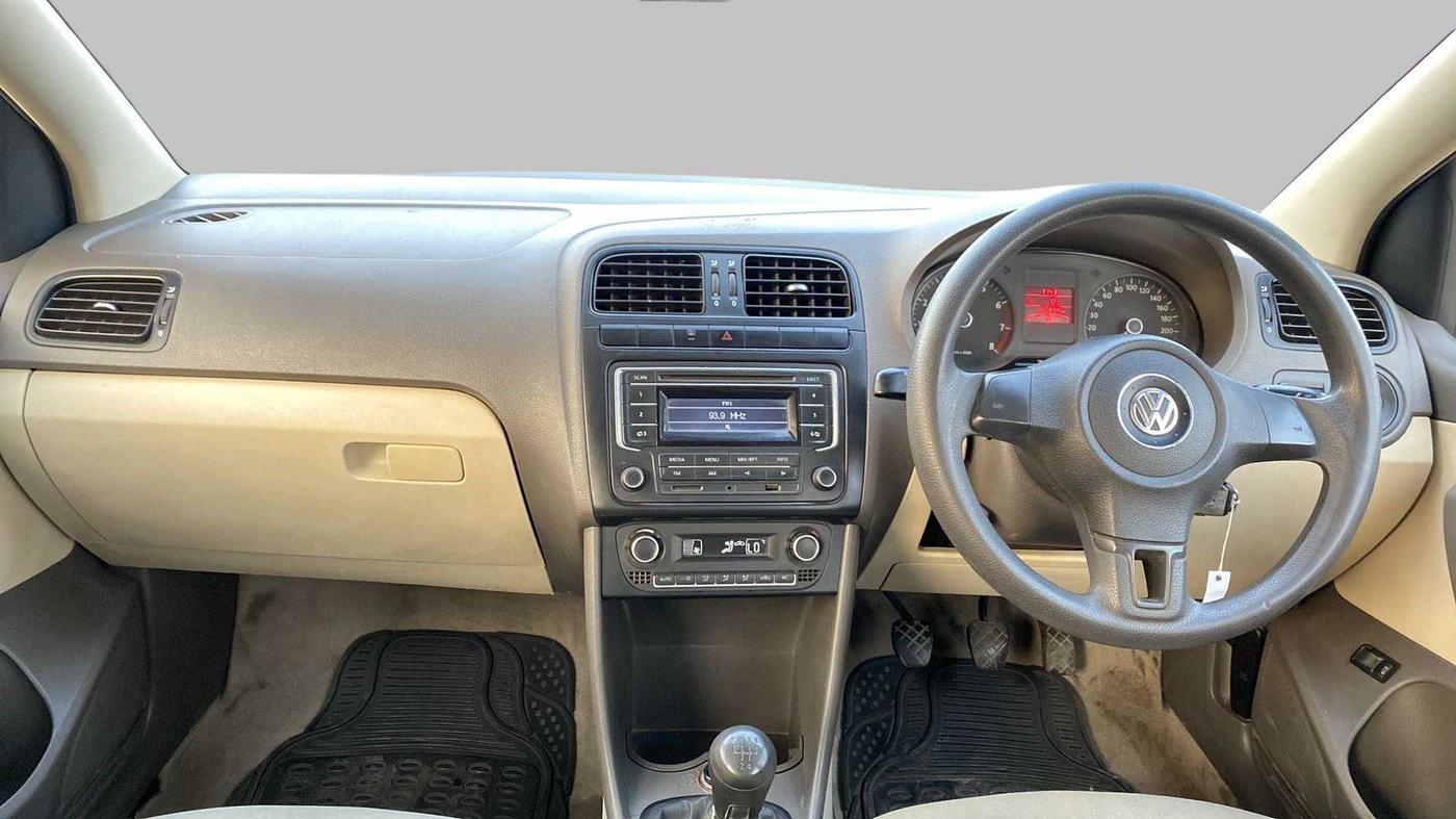 2013 Volkswagen Vento COMFORTLINE MT PETROL, Petrol, Manual, 80,936 km, Dashboard