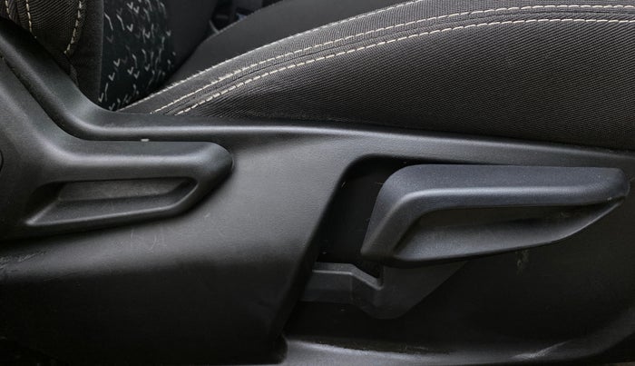 2020 Tata Tiago XZ+ 1.2 Revotron, Petrol, Manual, 14,571 km, Driver Side Adjustment Panel