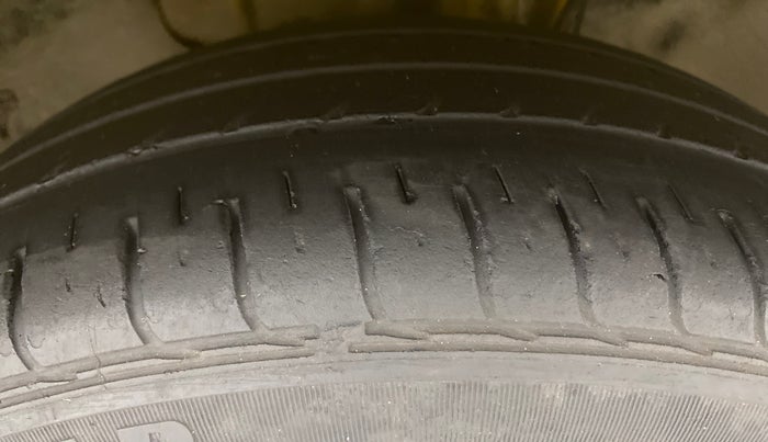 2020 Tata Tiago XZ+ 1.2 Revotron, Petrol, Manual, 14,571 km, Right Front Tyre Tread