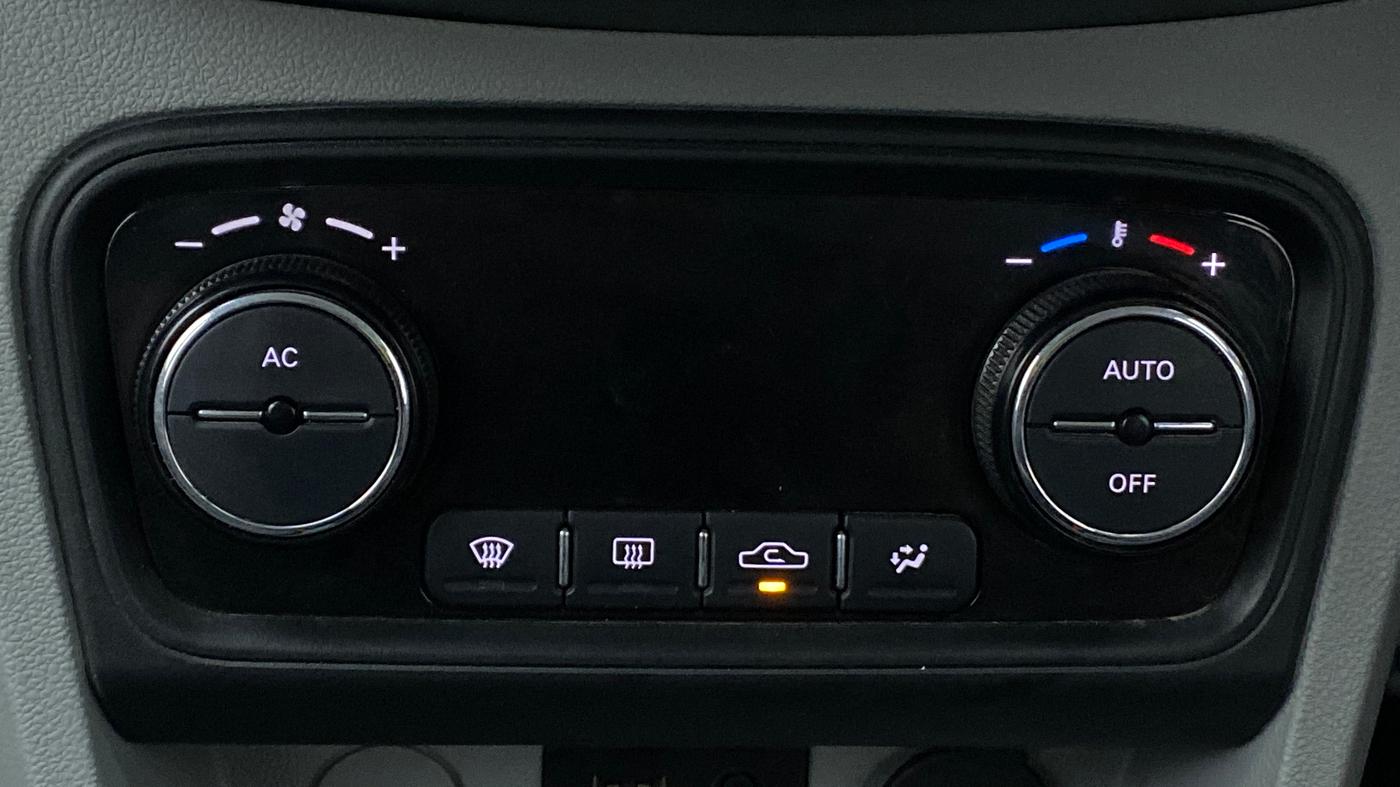 2020 Tata Tiago XZ+ 1.2 Revotron, Petrol, Manual, 14,571 km, Automatic Climate Control