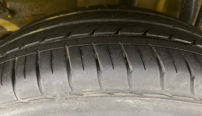 2020 Tata Tiago XZ+ 1.2 Revotron, Petrol, Manual, 14,571 km, Left Rear Tyre Tread