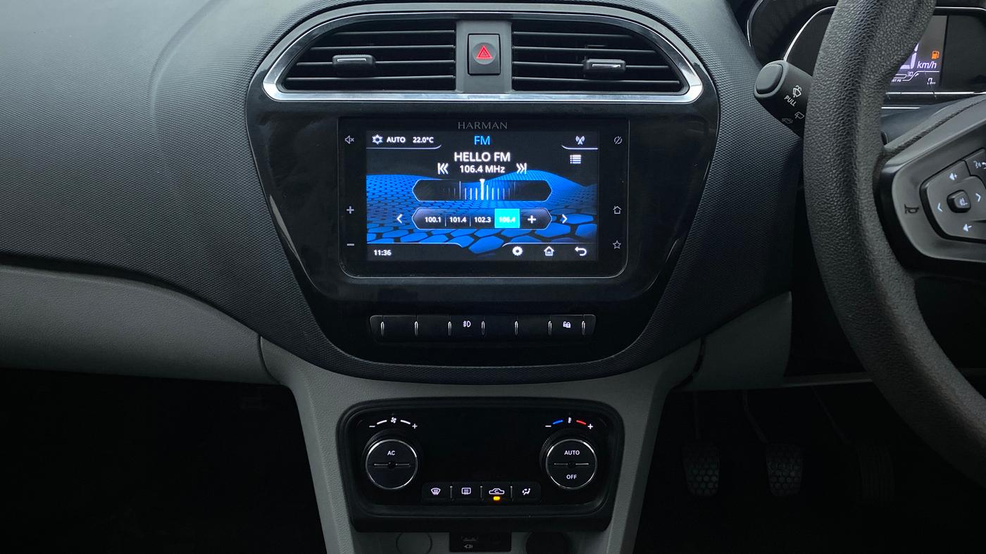 2020 Tata Tiago XZ+ 1.2 Revotron, Petrol, Manual, 14,571 km, Air Conditioner