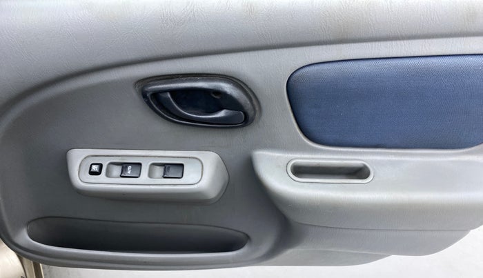2010 Maruti Alto K10 VXI P, Petrol, Manual, 77,800 km, Driver Side Door Panels Control