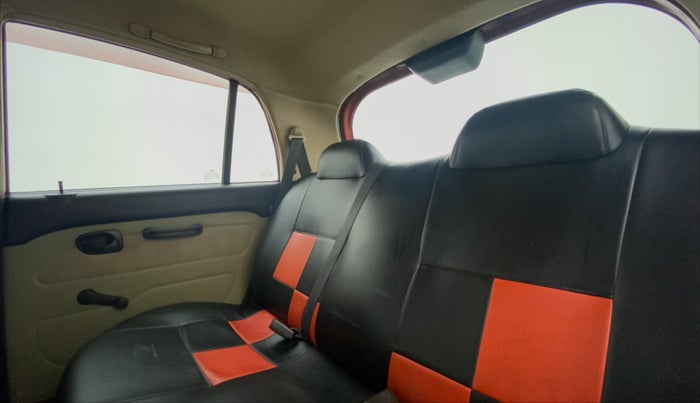2012 Hyundai Santro Xing GL PLUS, Petrol, Manual, 87,582 km, Right Side Rear Door Cabin