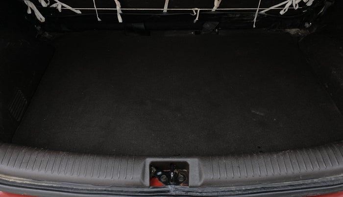 2012 Hyundai Santro Xing GL PLUS, Petrol, Manual, 87,582 km, Boot Inside