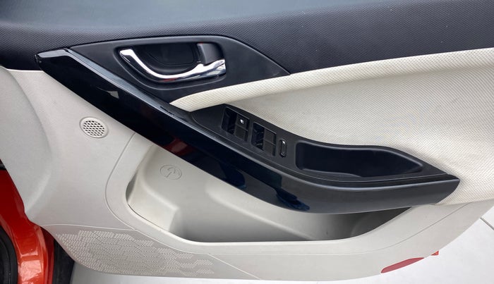 2020 Tata NEXON XZ+ OPT, Diesel, Manual, 17,513 km, Driver Side Door Panels Control