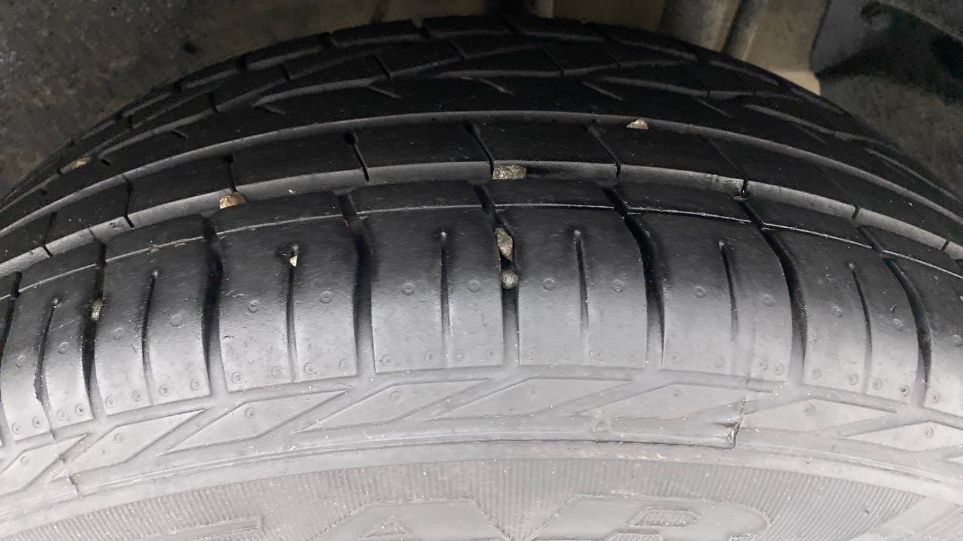 2020 Tata NEXON XZ+ OPT, Diesel, Manual, 17,513 km, Left Rear Tyre Tread