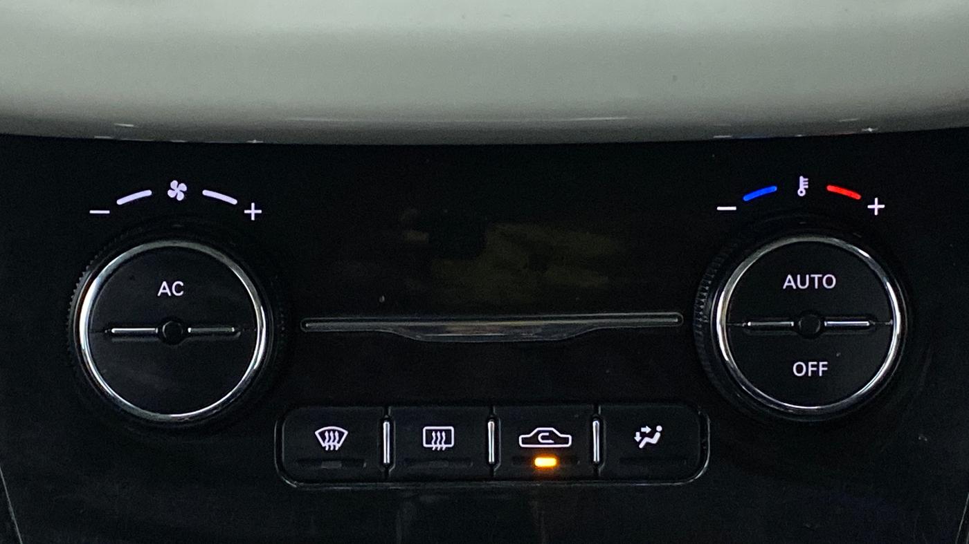 2020 Tata NEXON XZ+ OPT, Diesel, Manual, 17,513 km, Automatic Climate Control