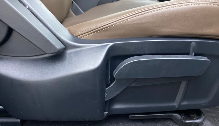 2019 Tata Harrier XZ 2.0L Kryotec, Diesel, Manual, 31,933 km, Driver Side Adjustment Panel