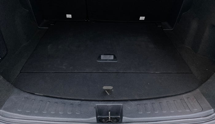 2019 Tata Harrier XZ 2.0L Kryotec, Diesel, Manual, 31,933 km, Boot Inside