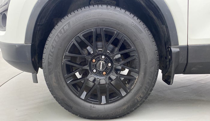 2019 Tata Harrier XZ 2.0L Kryotec, Diesel, Manual, 31,933 km, Left Front Wheel