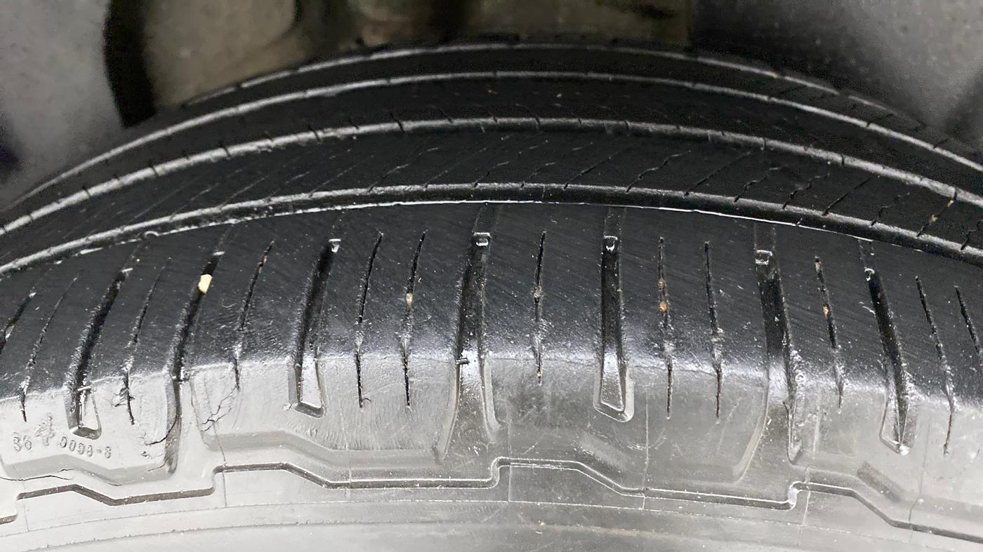 2019 Tata Harrier XZ 2.0L Kryotec, Diesel, Manual, 31,933 km, Left Rear Tyre Tread