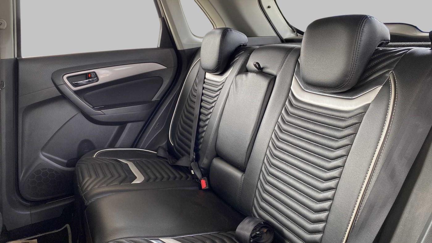 2017 Maruti Vitara Brezza ZDI, Diesel, Manual, 47,634 km, Right Side Rear Door Cabin