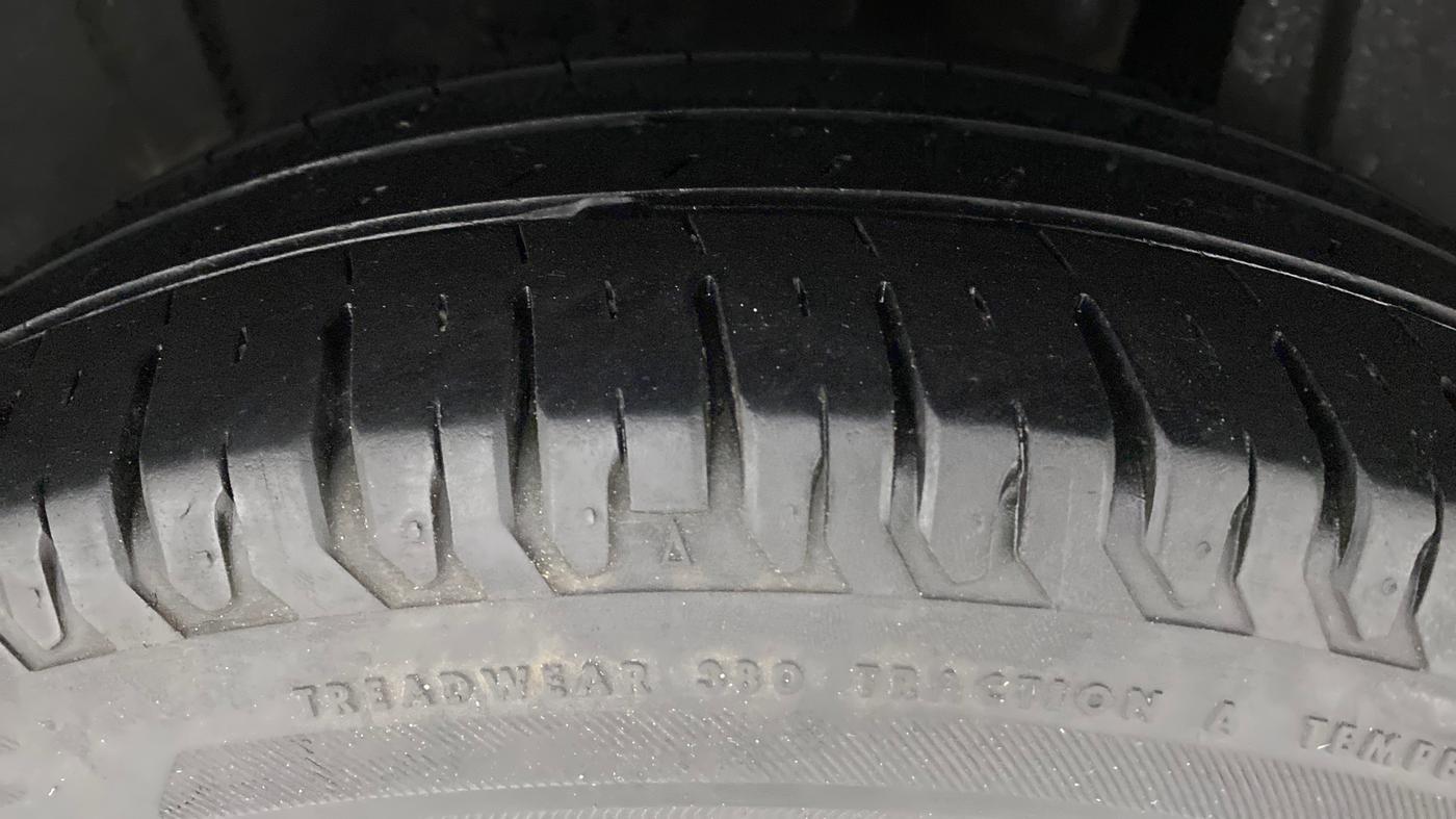 2019 Maruti XL6 ZETA SHVS, Petrol, Manual, 18,248 km, Left Rear Tyre Tread