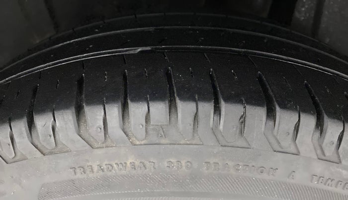 2019 Maruti XL6 ZETA SHVS, Petrol, Manual, 18,248 km, Left Rear Tyre Tread