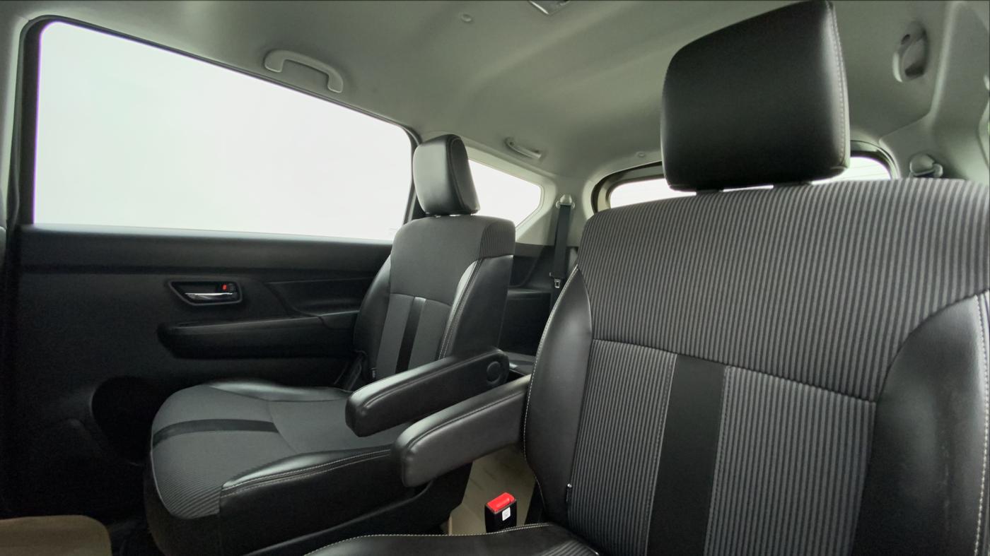 2019 Maruti XL6 ZETA SHVS, Petrol, Manual, 18,248 km, Right Side Rear Door Cabin