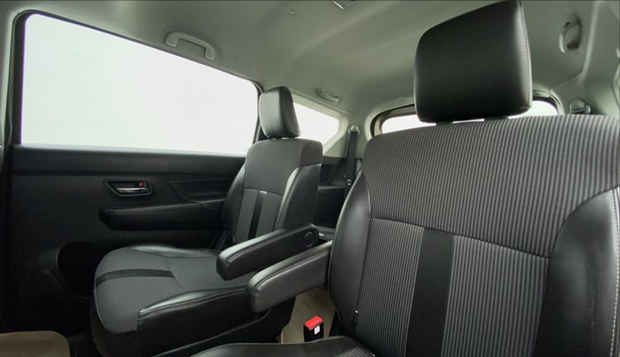 2019 Maruti XL6 ZETA SHVS, Petrol, Manual, 18,248 km, Right Side Rear Door Cabin