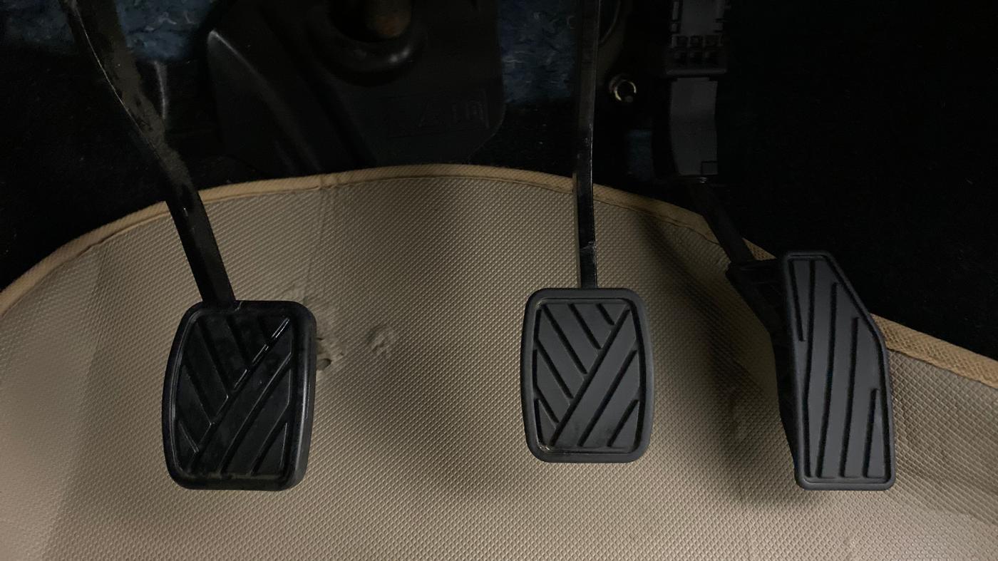 2019 Maruti XL6 ZETA SHVS, Petrol, Manual, 18,248 km, Pedals