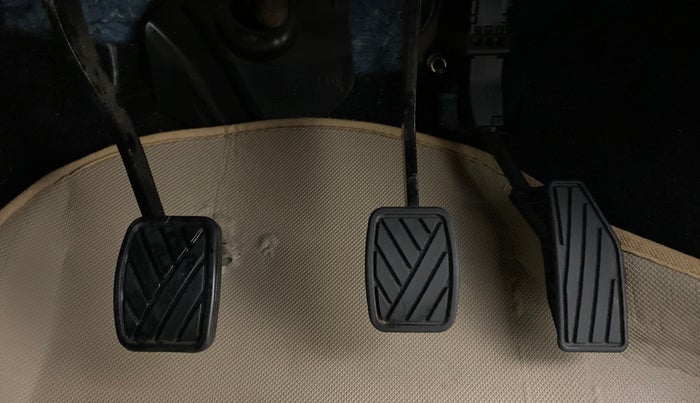 2019 Maruti XL6 ZETA SHVS, Petrol, Manual, 18,248 km, Pedals