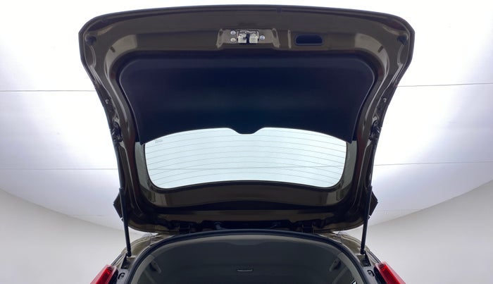2019 Maruti XL6 ZETA SHVS, Petrol, Manual, 18,248 km, Boot Door Open