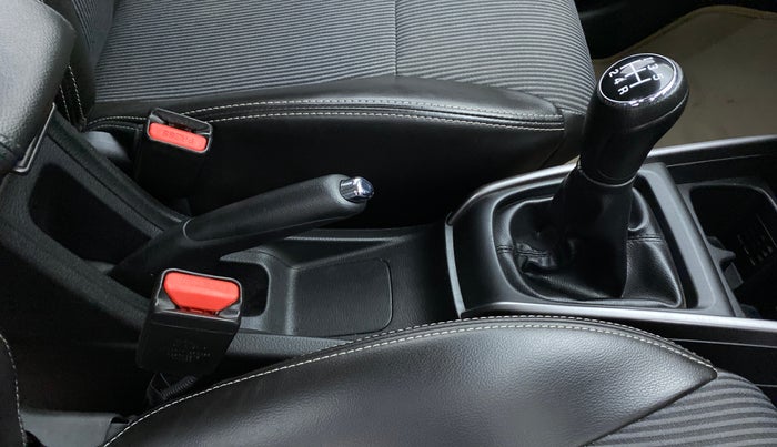 2019 Maruti XL6 ZETA SHVS, Petrol, Manual, 18,248 km, Gear Lever