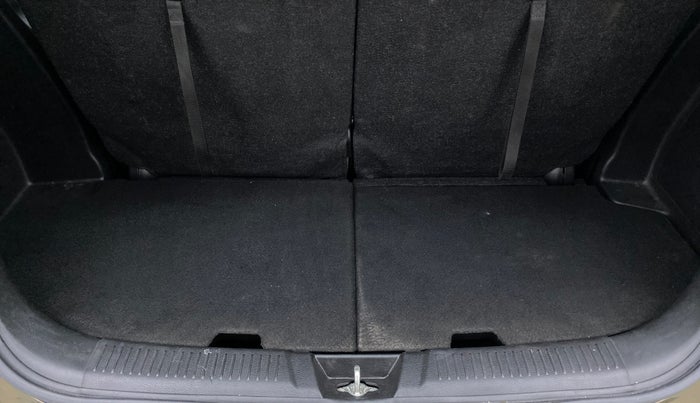 2019 Maruti XL6 ZETA SHVS, Petrol, Manual, 18,248 km, Boot Inside