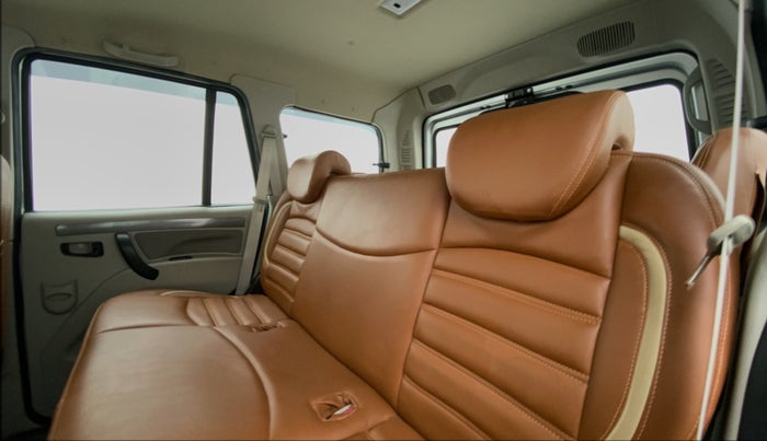 2021 Mahindra Scorpio S5, Diesel, Manual, 14,943 km, Right Side Rear Door Cabin