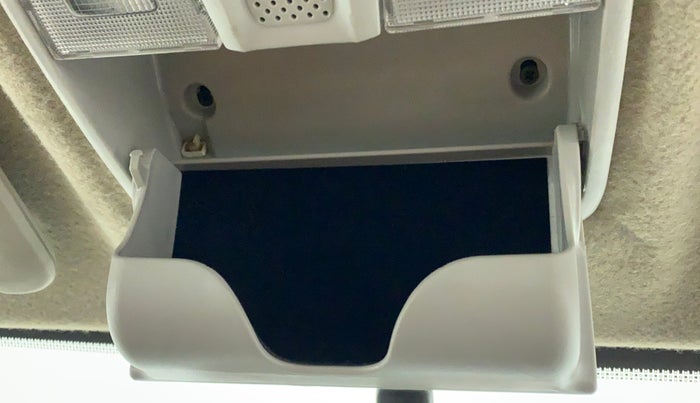 2021 Mahindra Scorpio S5, Diesel, Manual, 14,943 km, Ceiling - Sun Glass Holder not working