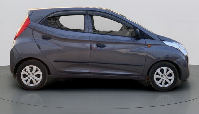 2018 Hyundai Eon MAGNA PLUS, Petrol, Manual, 14,247 km, Right Side View