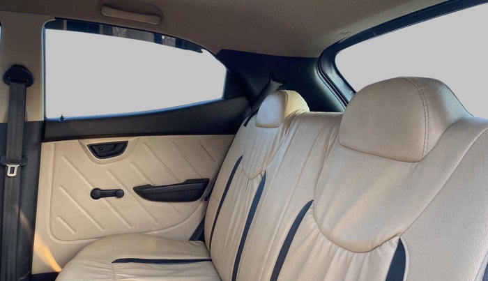 2018 Hyundai Eon MAGNA PLUS, Petrol, Manual, 14,247 km, Right Side Rear Door Cabin