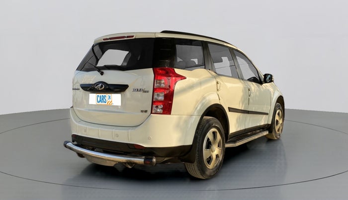 2016 Mahindra XUV500 W6 4X2, Diesel, Manual, 60,390 km, Right Back Diagonal