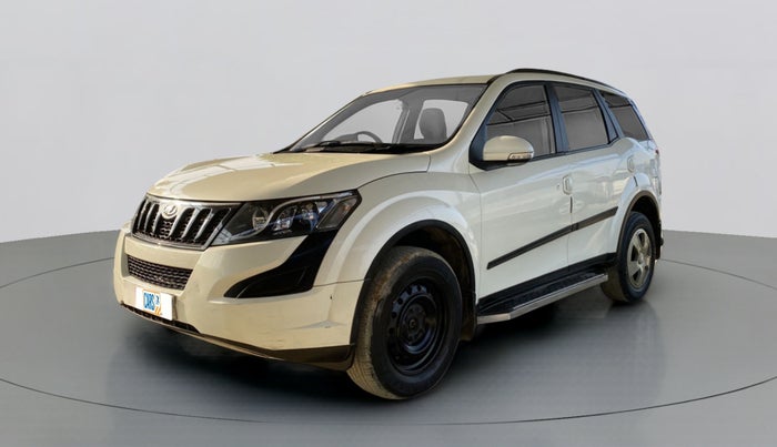 2016 Mahindra XUV500 W6 4X2, Diesel, Manual, 60,390 km, Left Front Diagonal