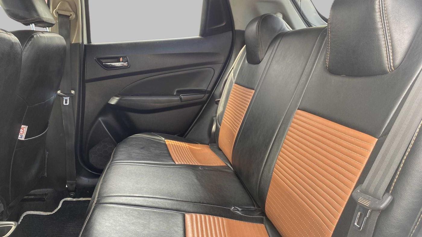 2018 Maruti Swift VXI, Petrol, Manual, 59,066 km, Right Side Rear Door Cabin