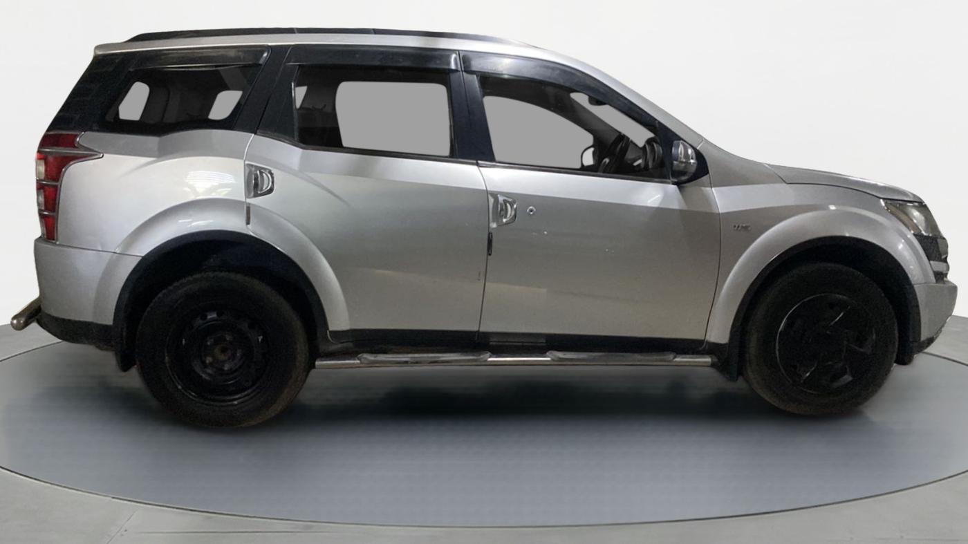 2013 Mahindra XUV500 W6 4X2, Diesel, Manual, 93,539 km, Right Side