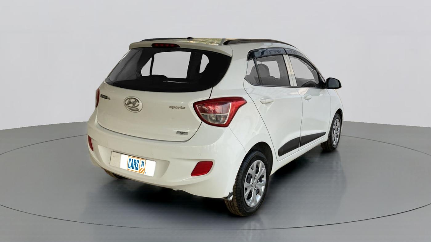 2016 Hyundai Grand i10 SPORTZ 1.2 KAPPA VTVT, Petrol, Manual, 45,327 km, Right Back Diagonal