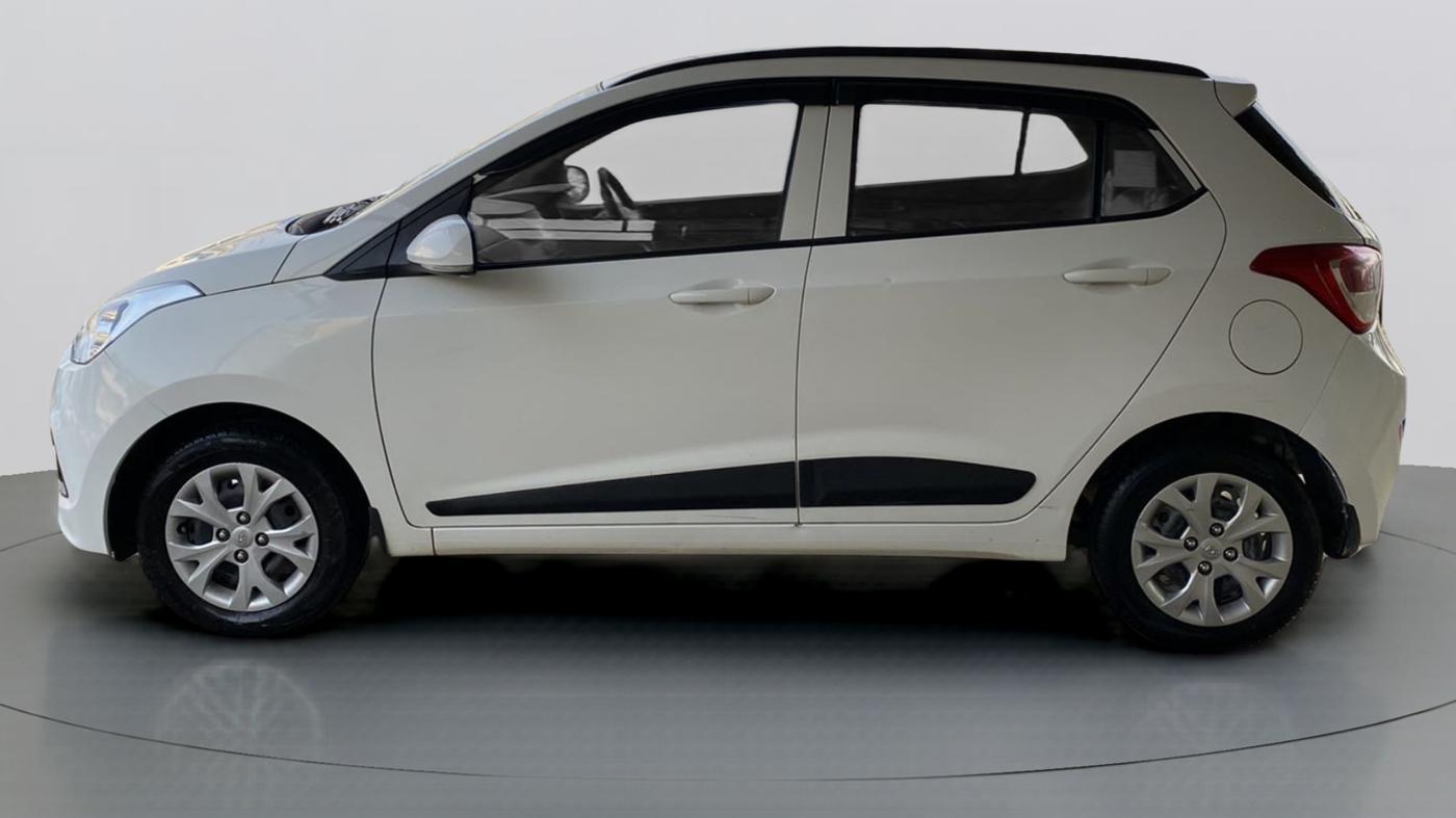 2016 Hyundai Grand i10 SPORTZ 1.2 KAPPA VTVT, Petrol, Manual, 45,327 km, Left Side