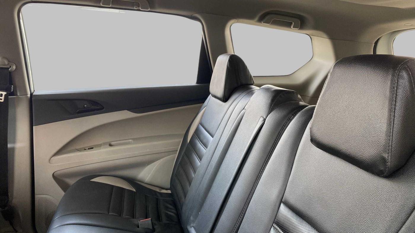 2019 Mahindra MARAZZO M2 8 STR, Diesel, Manual, 67,827 km, Right Side Rear Door Cabin