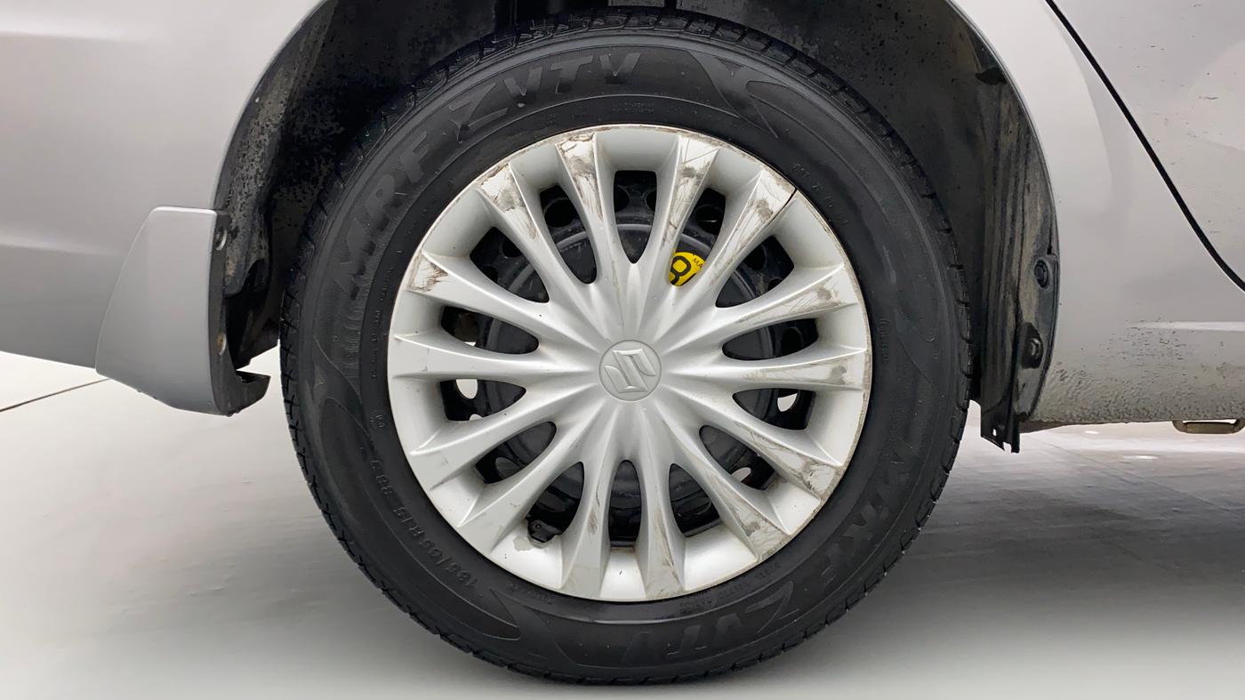 2016 Maruti Ciaz VXI, Petrol, Manual, 51,279 km, Right Rear Wheel