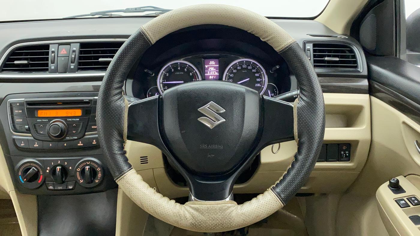 2016 Maruti Ciaz VXI, Petrol, Manual, 51,279 km, Steering Wheel Close Up