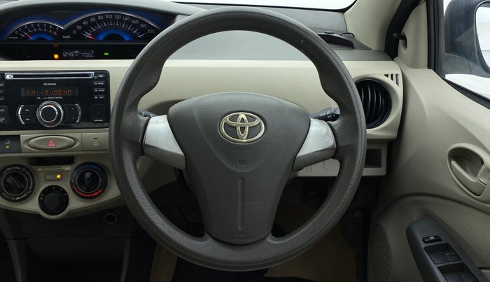 2015 Toyota Etios Liva G, Petrol, Manual, 41,398 km, Steering Wheel Close Up