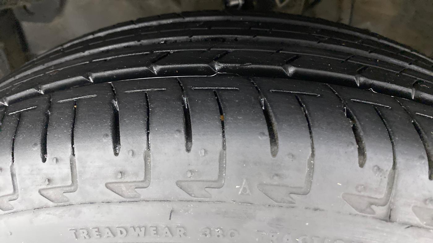 2017 Honda Jazz 1.2 V AT, Petrol, Automatic, 45,448 km, Left Front Tyre Tread