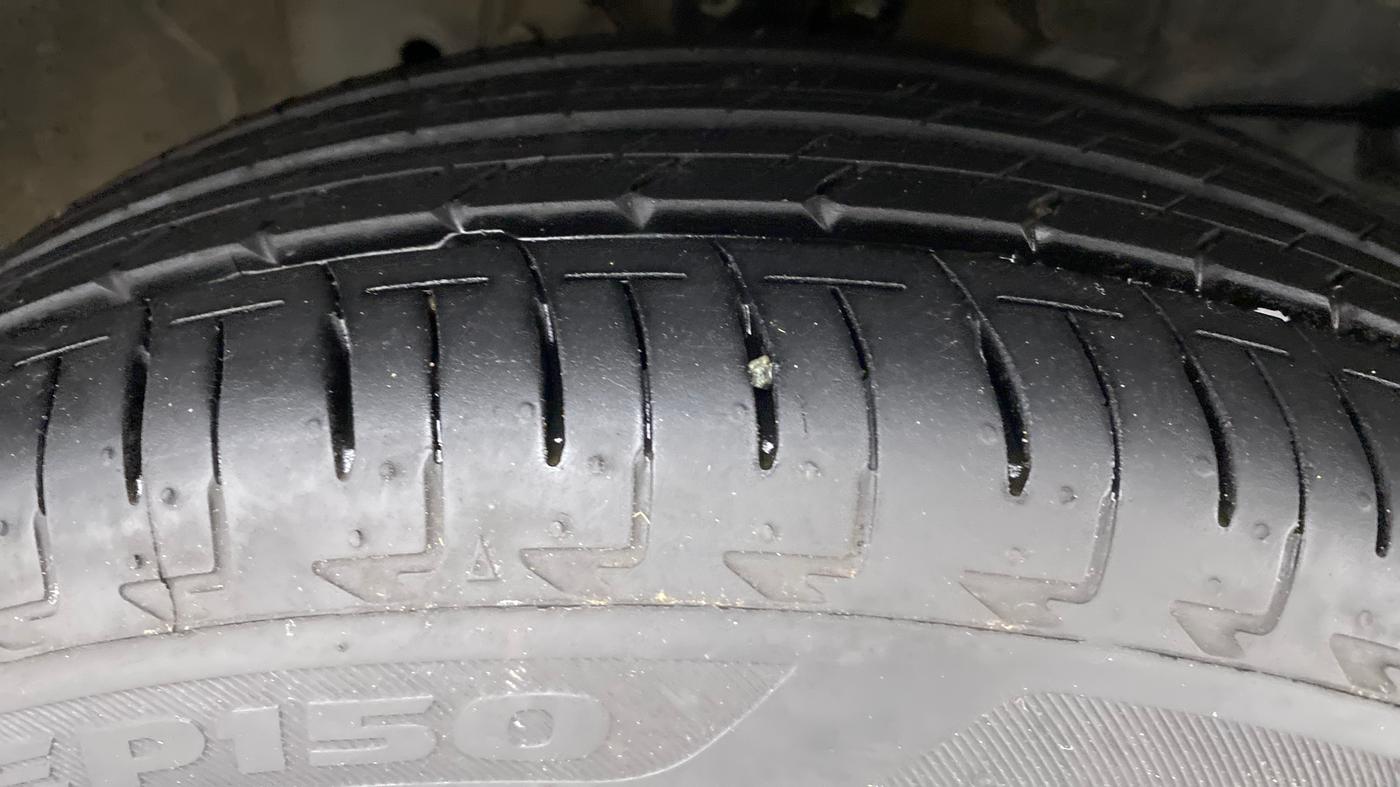 2017 Honda Jazz 1.2 V AT, Petrol, Automatic, 45,448 km, Right Front Tyre Tread