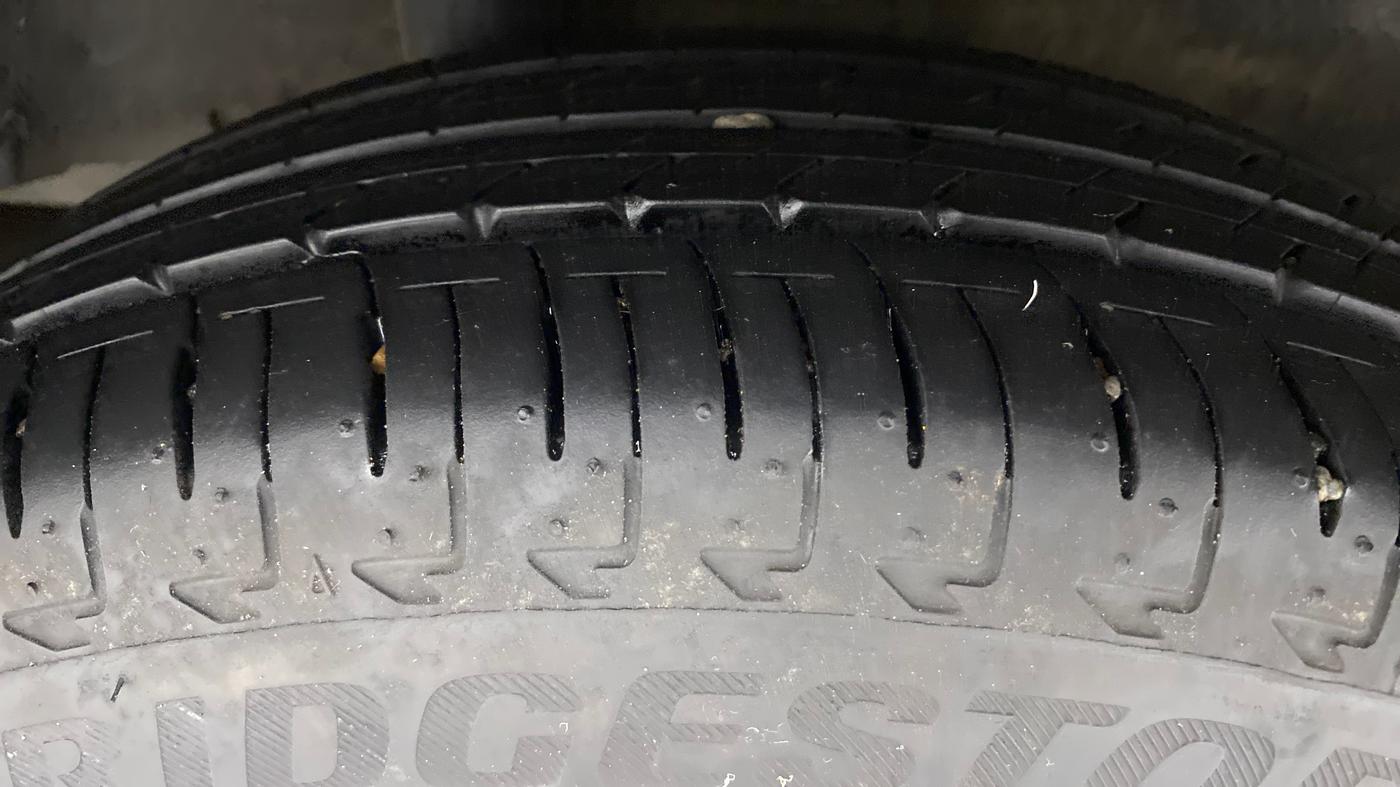 2017 Honda Jazz 1.2 V AT, Petrol, Automatic, 45,448 km, Right Rear Tyre Tread