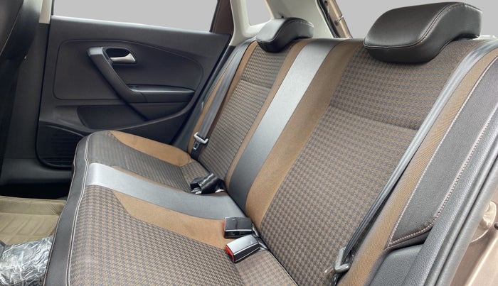 2018 Volkswagen Polo HIGH LINE PLUS 1.0, Petrol, Manual, 41,726 km, Right Side Rear Door Cabin