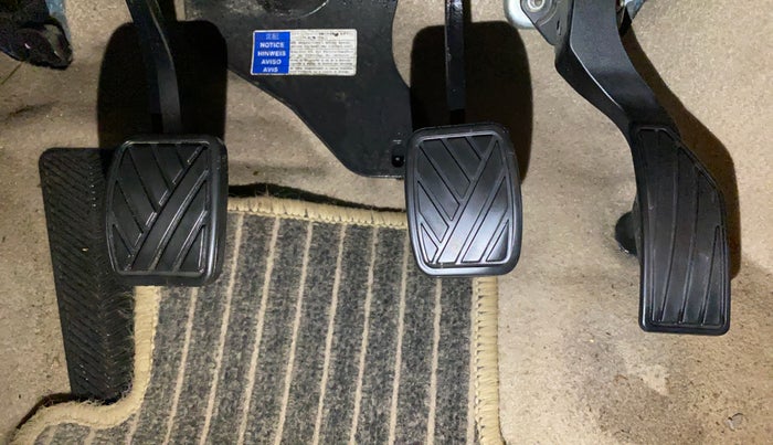 2016 Maruti Ciaz ZXI, Petrol, Manual, 54,723 km, Pedals