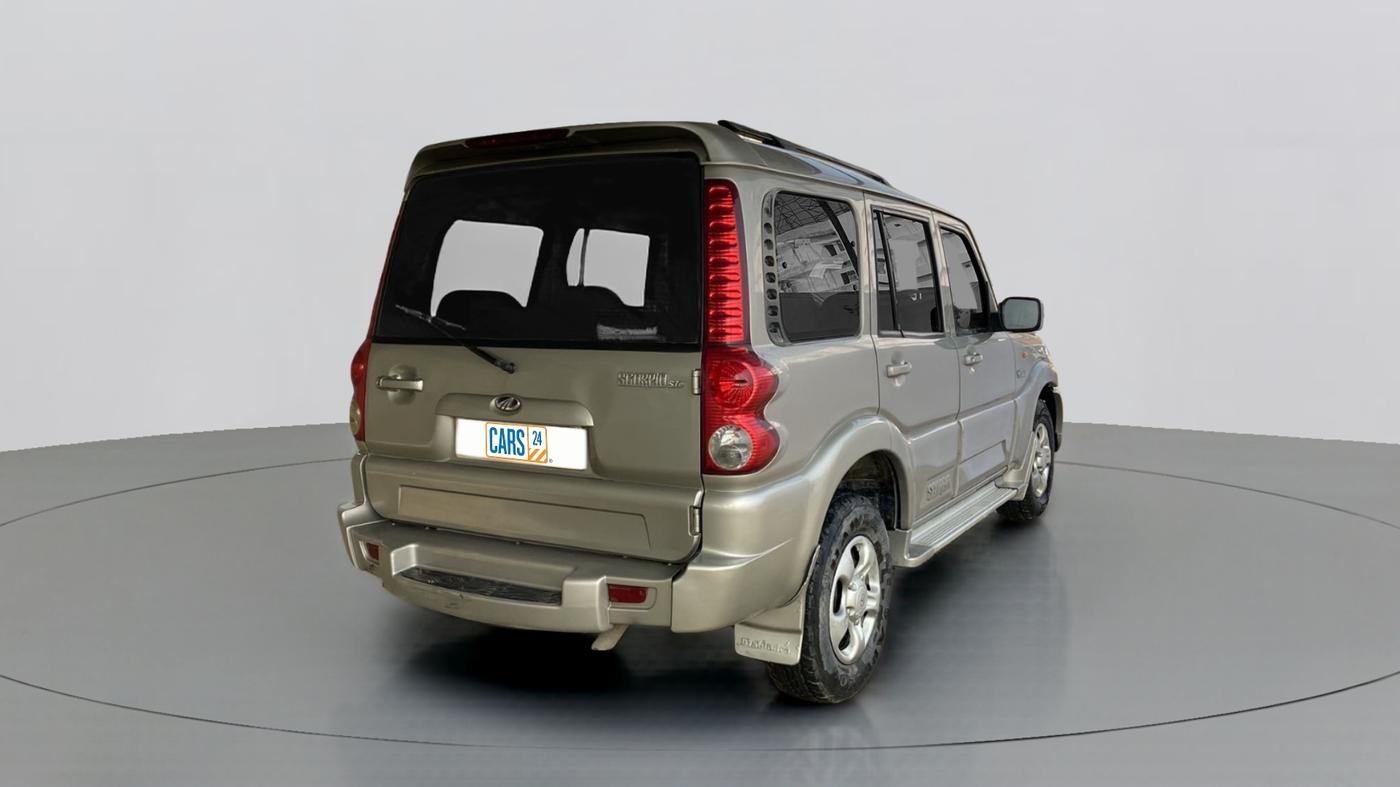 2010 Mahindra Scorpio SLE BS III, Diesel, Manual, 65,062 km, Right Back Diagonal