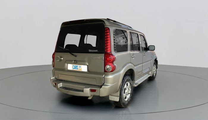 2010 Mahindra Scorpio SLE BS III, Diesel, Manual, 65,062 km, Right Back Diagonal