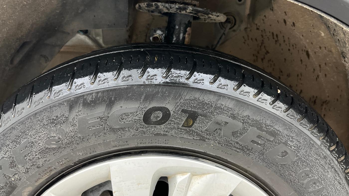 2024 Maruti Swift VXi (O), Petrol, Manual, 15,662 km, Left Front Tyre Tread